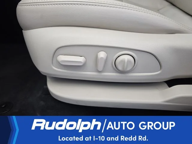 Used 2024 Red Buick Essence image 10