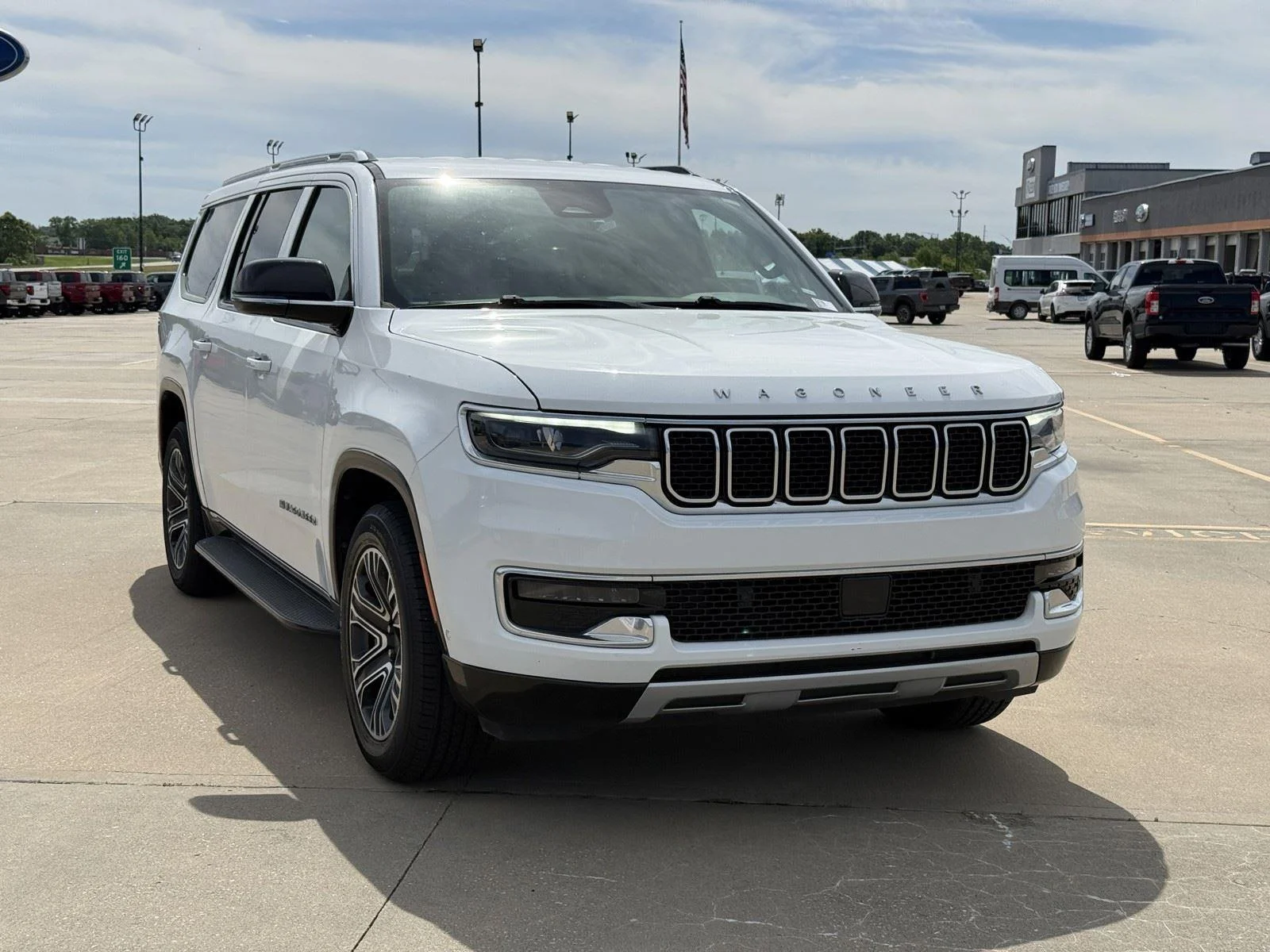 Used 2023 Jeep Wagoneer L Series II with VIN 1C4SJSBP5PS543984 for sale in Kansas City