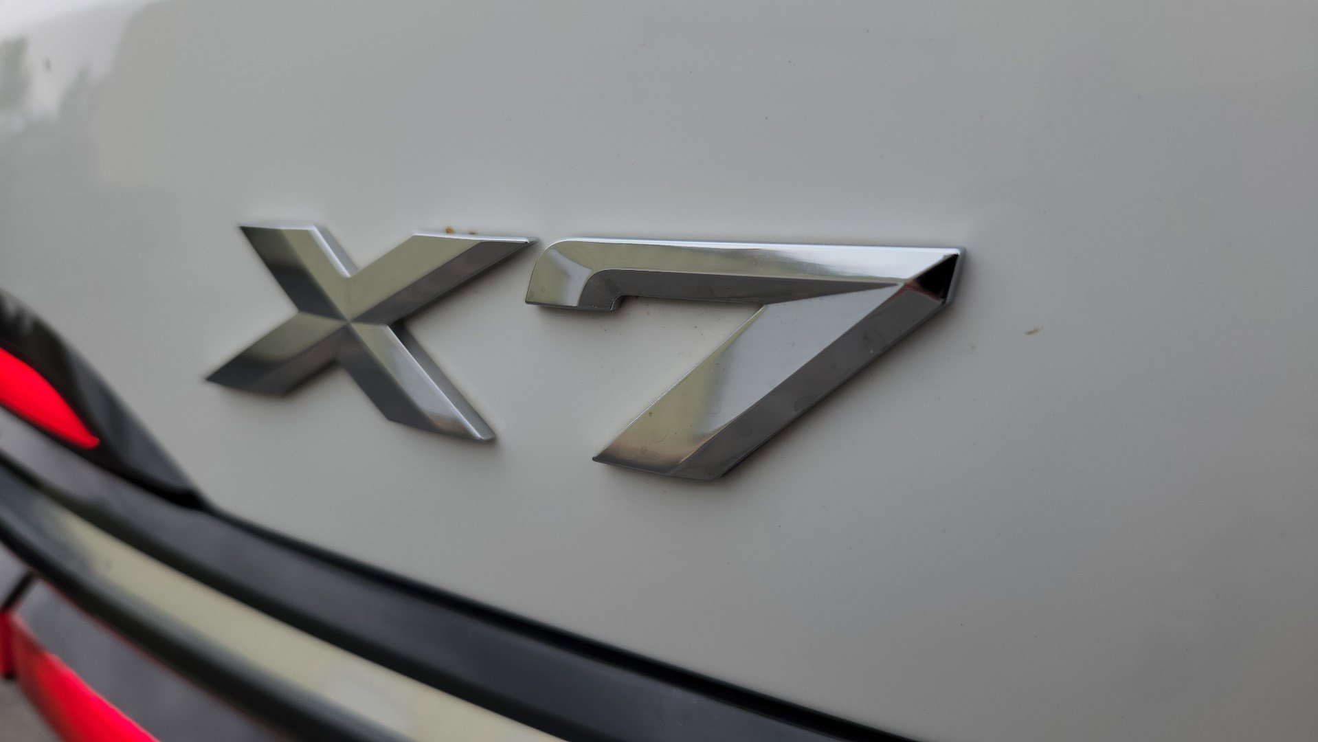 Used 2025 Alpine White BMW xDrive40i image 21
