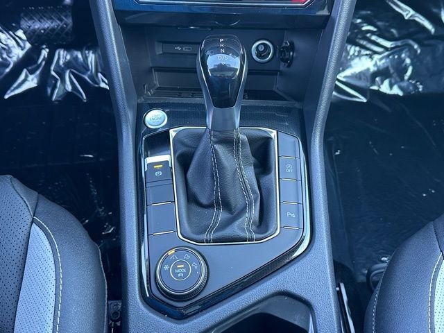 New 2026 Pure White Volkswagen 1.5T SEL image 39