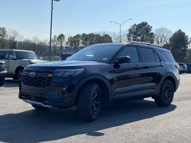 New 2026 Agate Black Metallic Ford Tremor® image 22