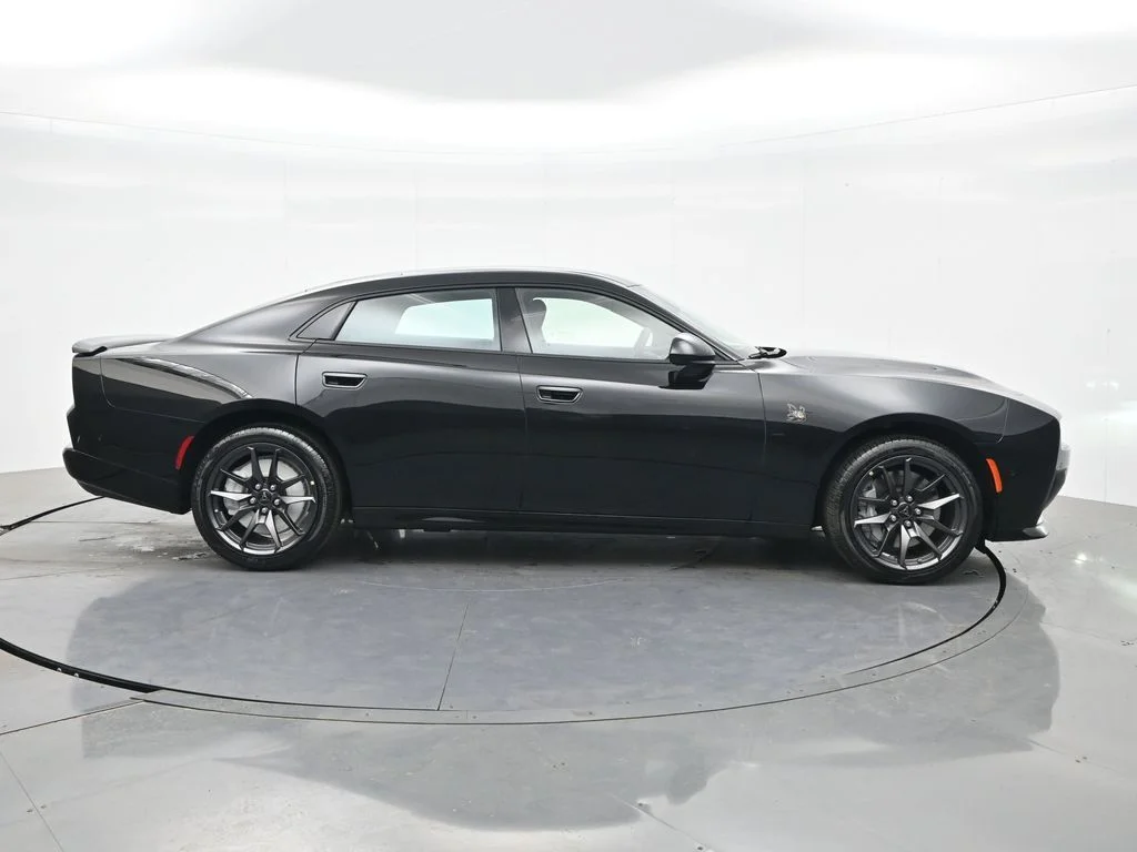 New 2026 Diamond Black Crystal Pearlcoat Dodge Scat Pack image 6