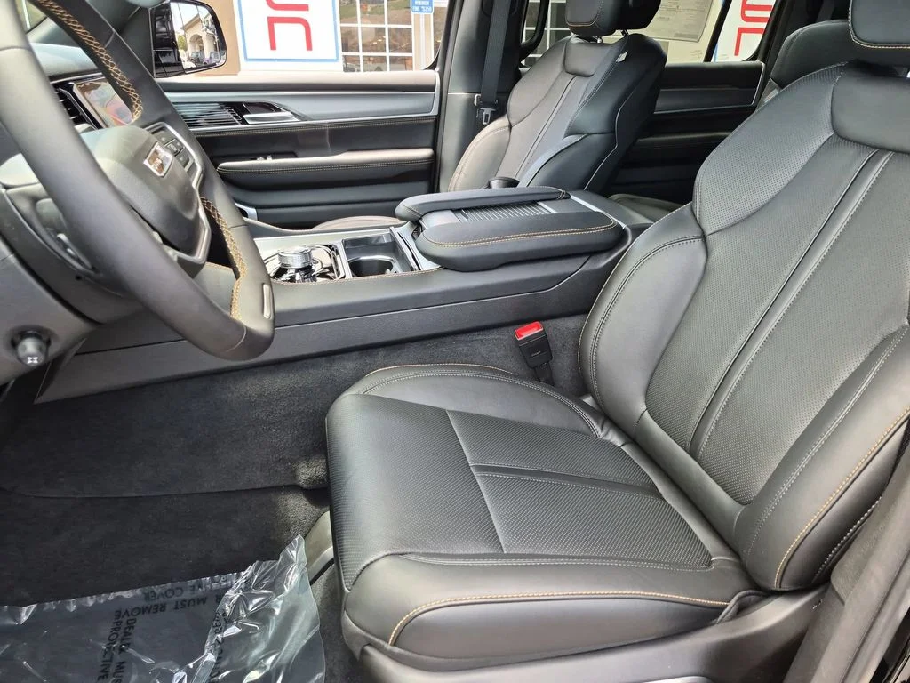 New 2026 High Gloss Black Jeep 85th Anniversary Edition image 11
