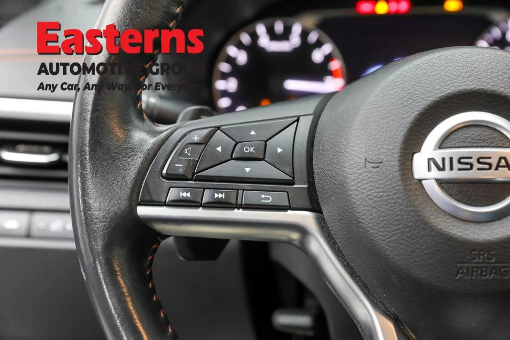 Used 2022 Black Nissan 2.5 SR image 15