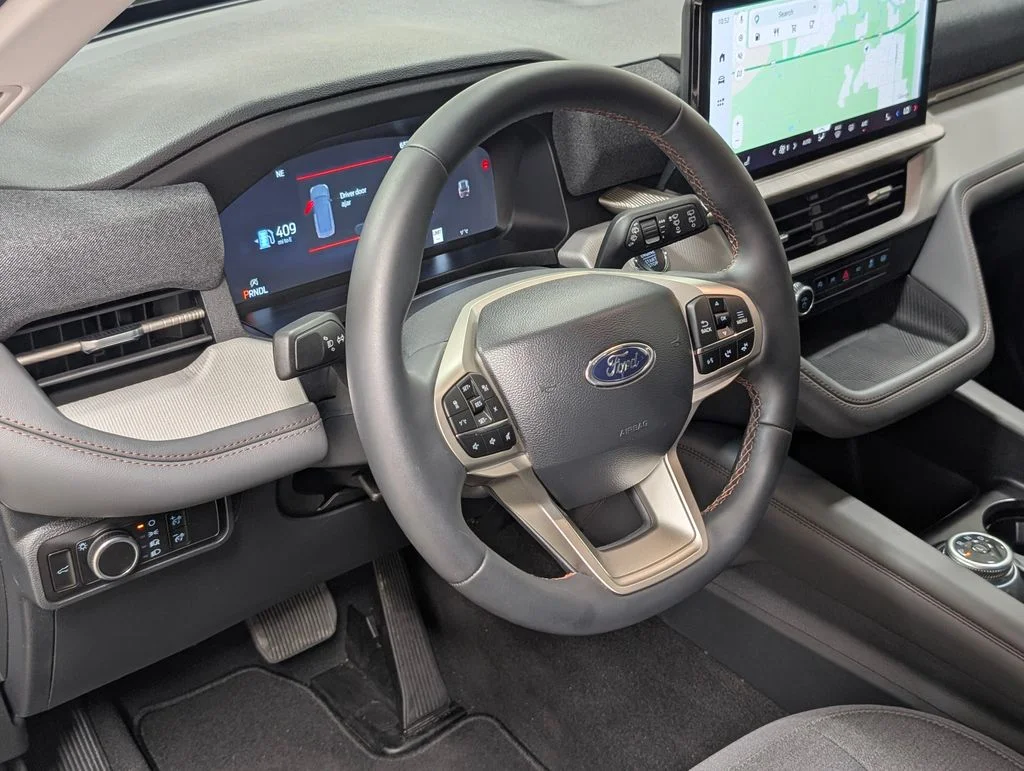 New 2026 Carbonized Gray Metallic Ford Active image 9