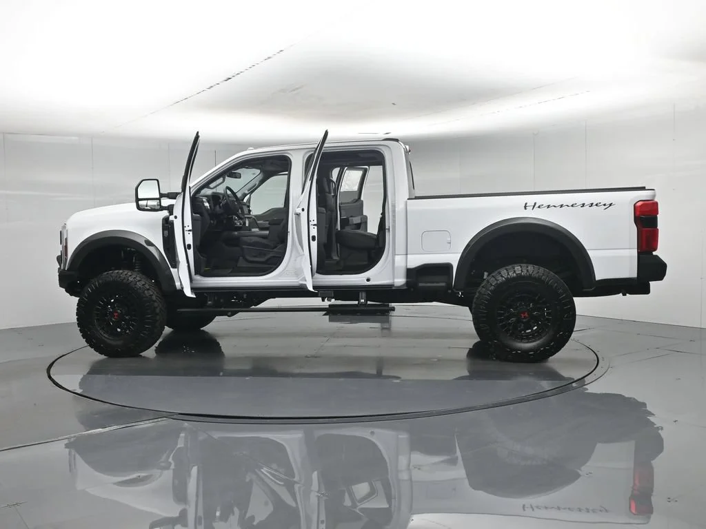 New 2026 Oxford White Ford Lariat image 36