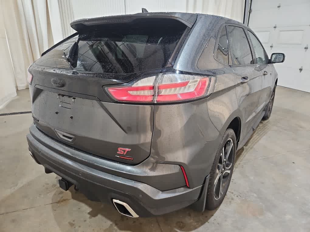 Used 2020 Magnetic Metallic Ford ST image 4