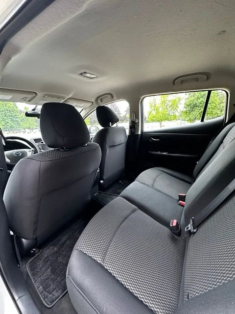 Used 2017 Brilliant Silver Nissan S image 16