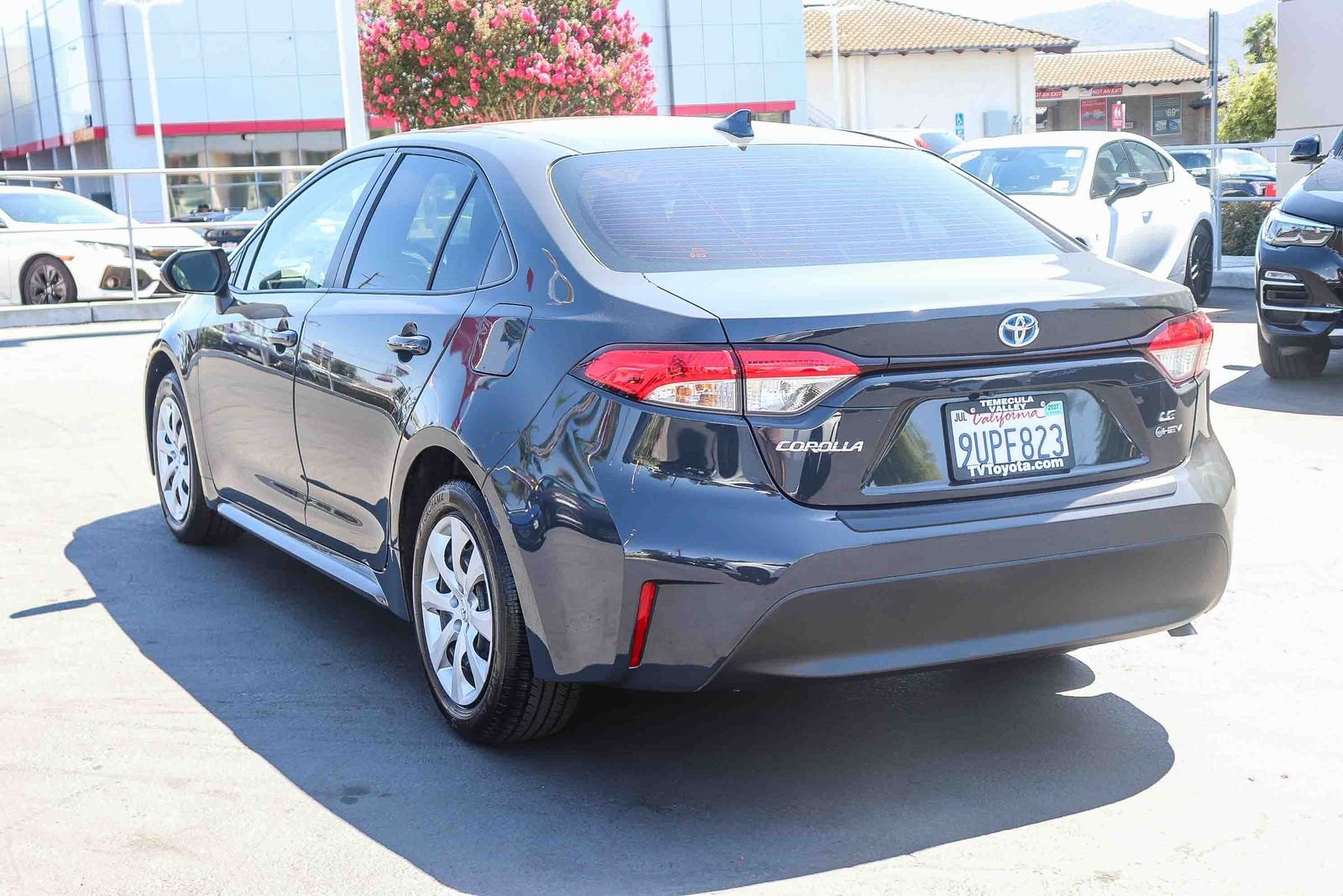 Used 2025 Underground Toyota LE image 5