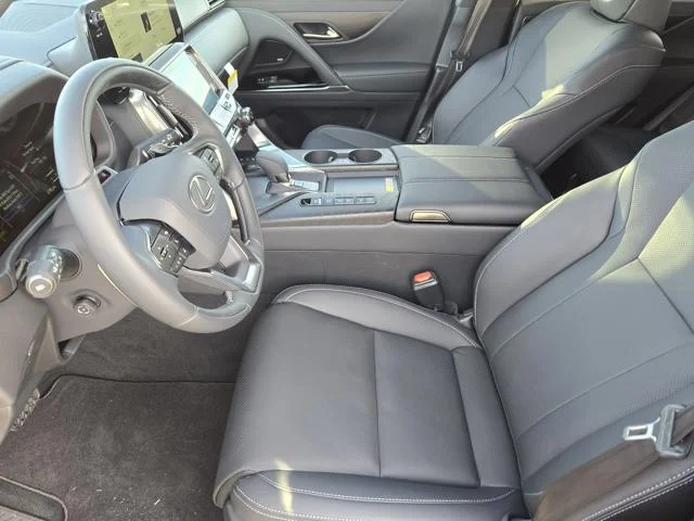 2026 Lexus LX 700h Luxury - Photo 23