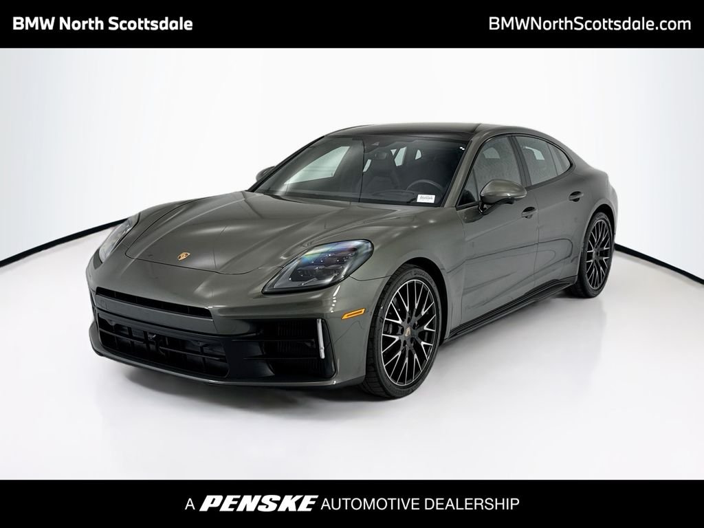 2025 Porsche Panamera 4's photo