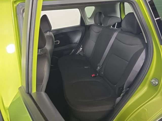 Used 2018 Green Kia Base image 22