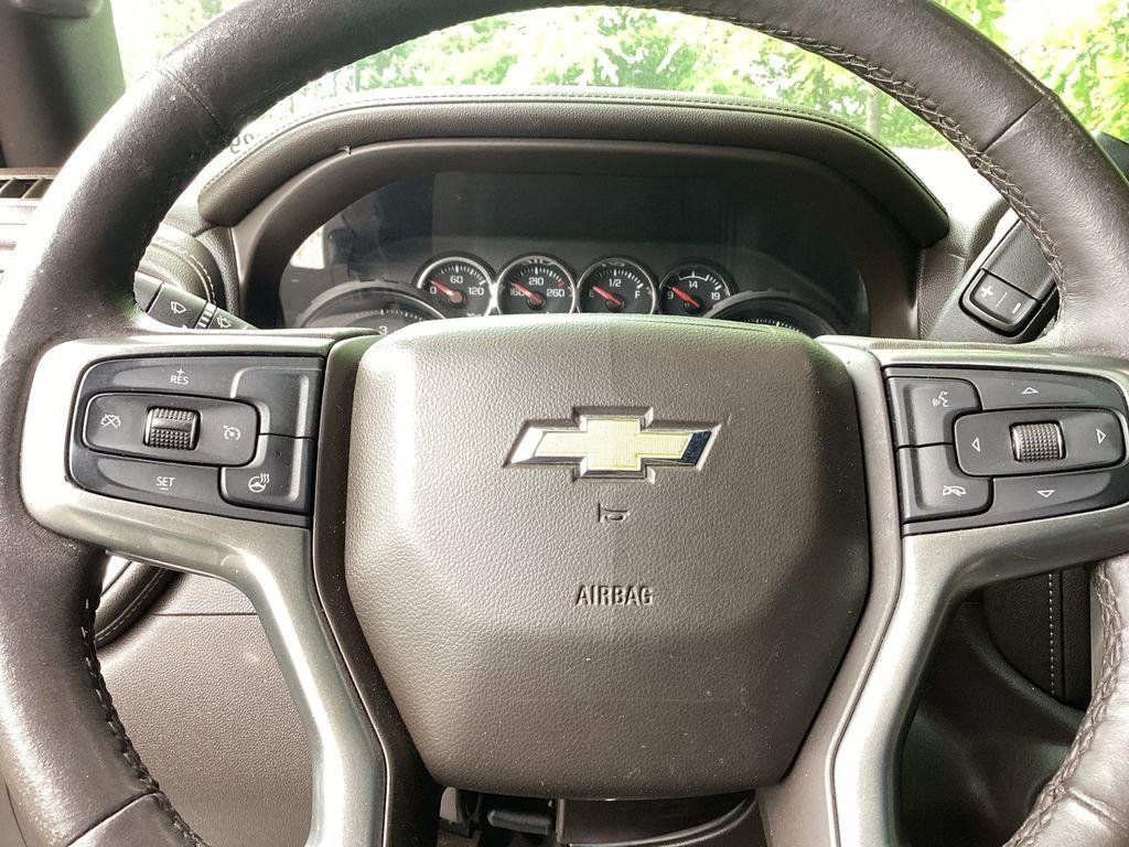 Used 2021 Iridescent Pearl Tricoat Chevrolet LTZ image 10