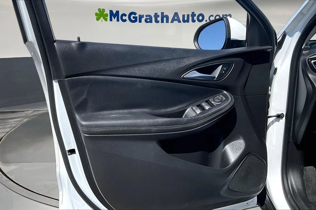 Used 2021 White Buick Preferred image 23