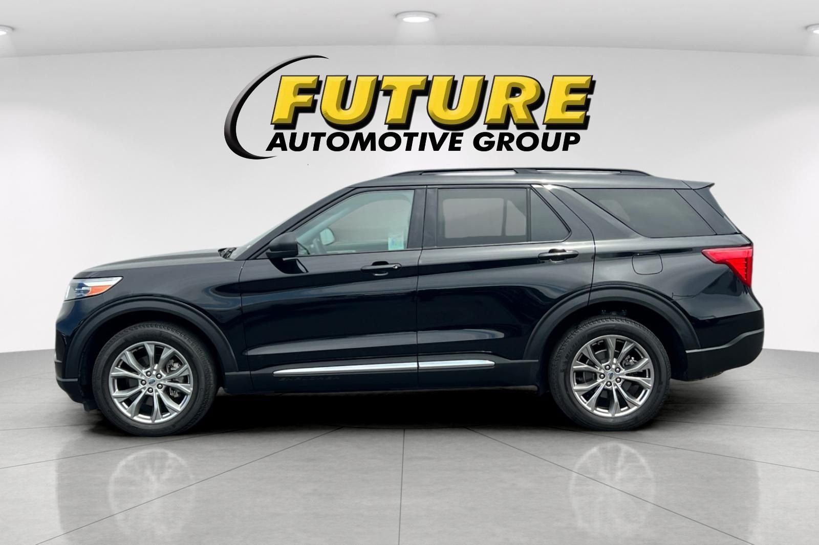 Used 2022 Black Ford XLT image 6