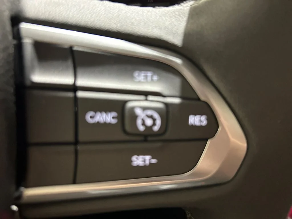 New 2026 Black Jeep Latitude image 22