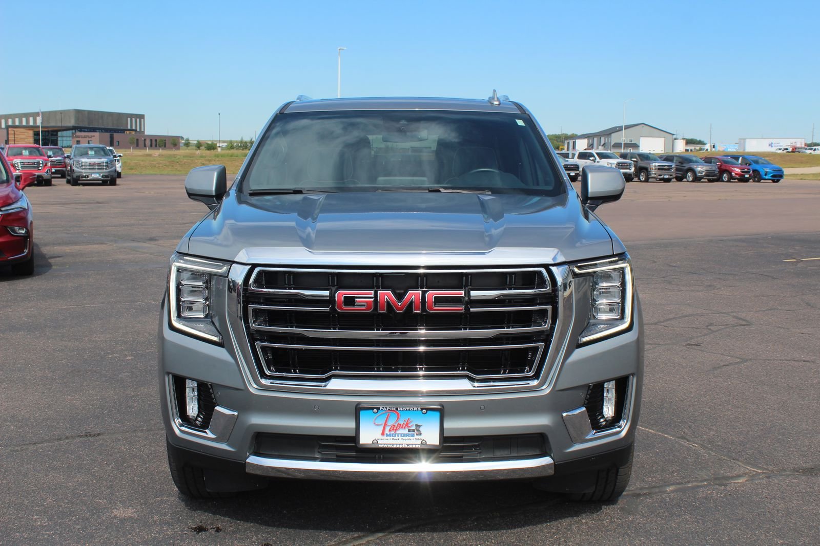 Used 2023 Sterling Metallic GMC SLT image 3