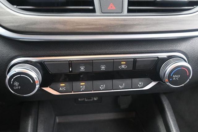 2025 Nissan Altima SV - Photo 11