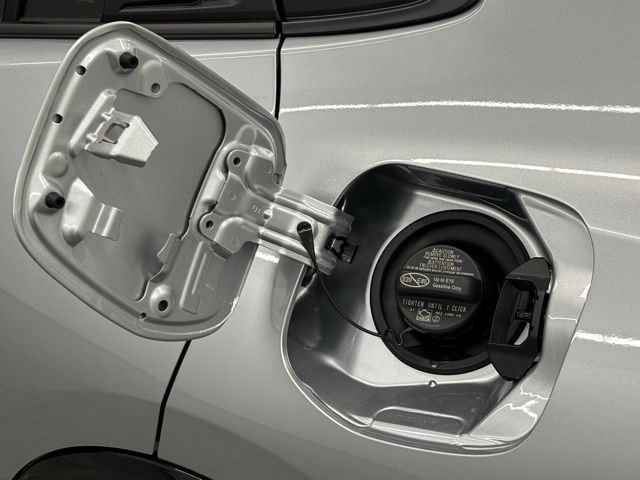 2026 Toyota Prius Plug-in Hybrid XSE Premium - Photo 7