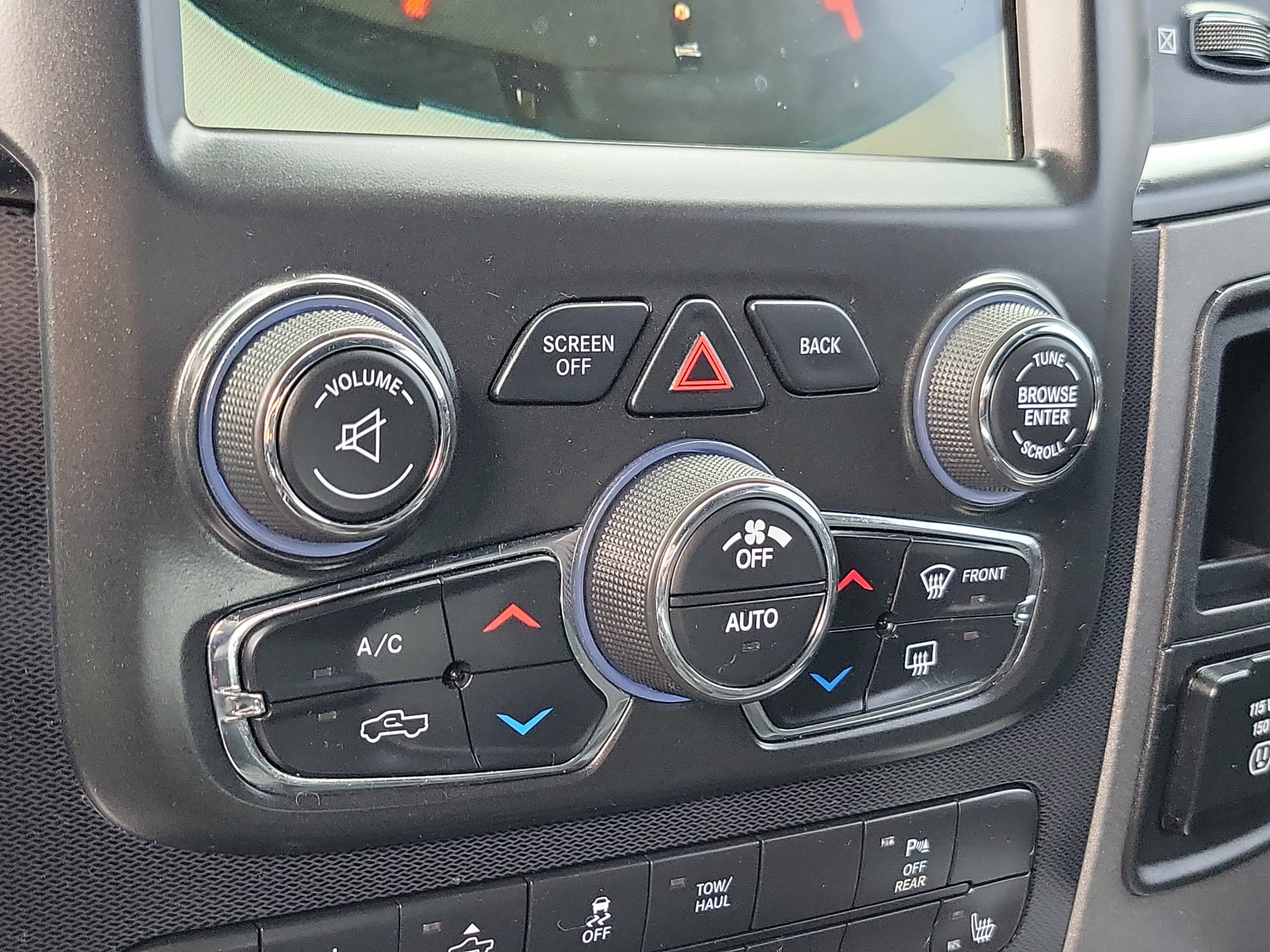 Used 2017 Bright White Clearcoat Ram Rebel image 31