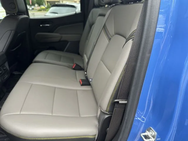 Used 2025 Blue Chevrolet ZR2 image 24