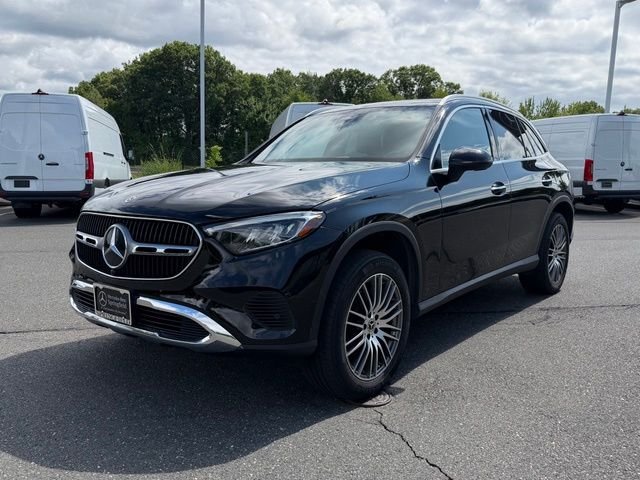 Used 2023 Black Mercedes-Benz GLC 300 image 3