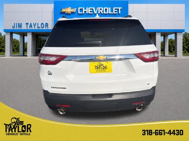 Used 2019 SUMMIT WHITE Chevrolet LT Cloth image 4