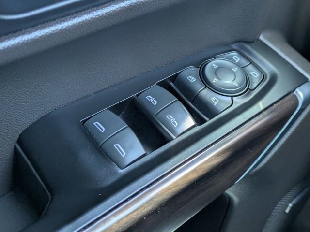 Used 2019 WHITE FROST TRICOAT GMC SLT image 23
