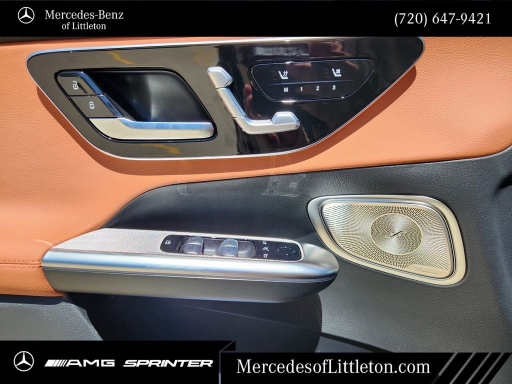 New 2027 Graphite Grey Metallic Mercedes-Benz GLC 300 image 22