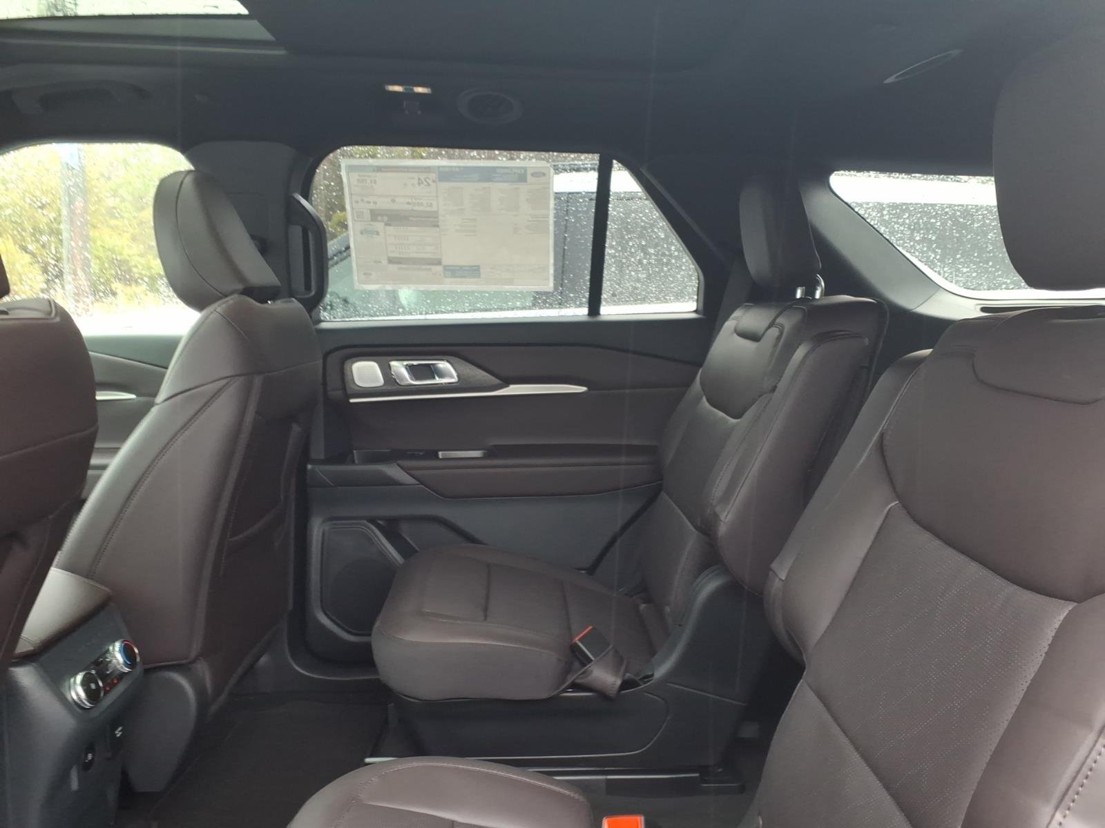 New 2026 Star White Metallic Tri-Coat Ford Platinum™ image 10