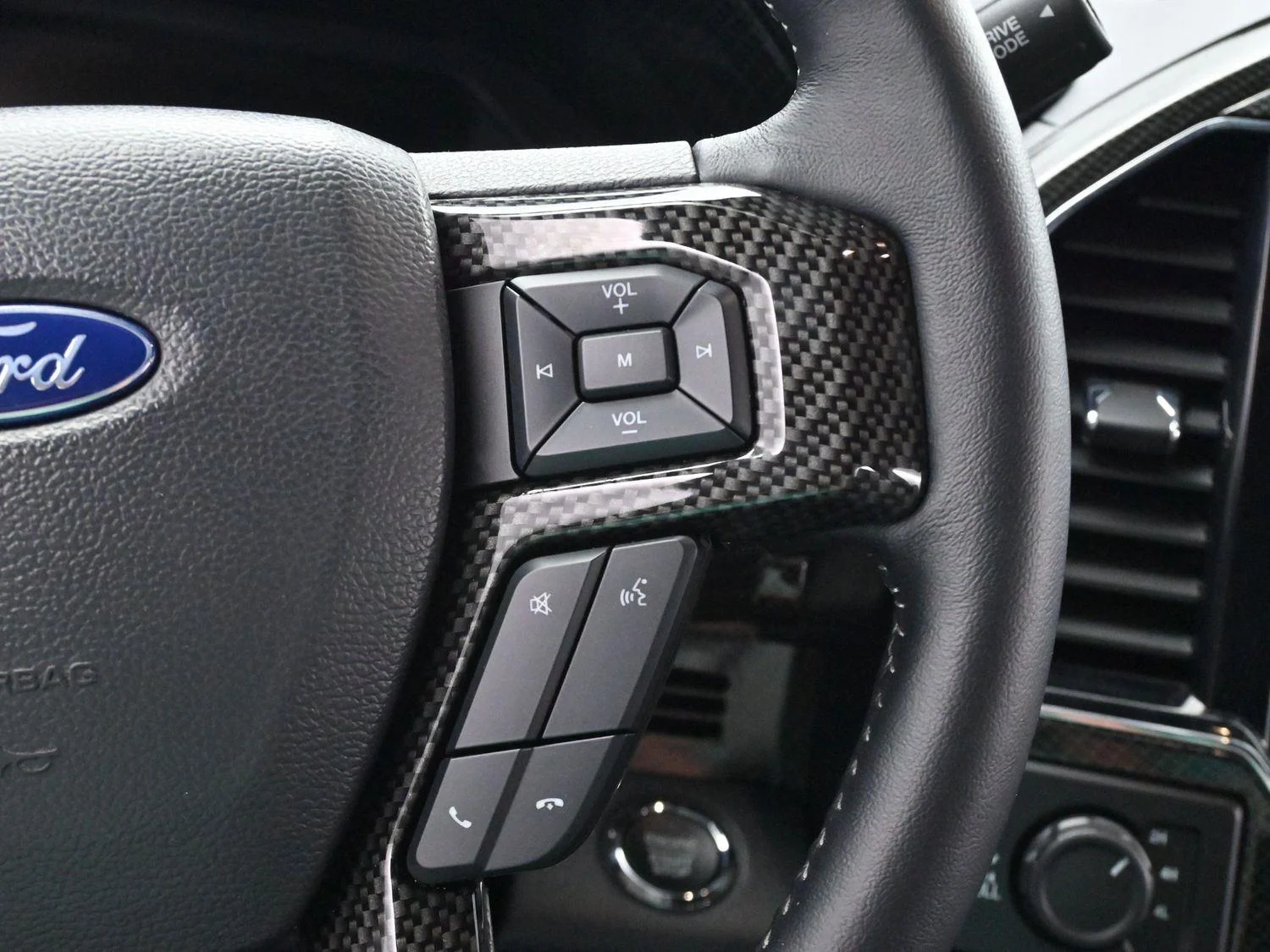 Used 2022 White Ford XL image 20