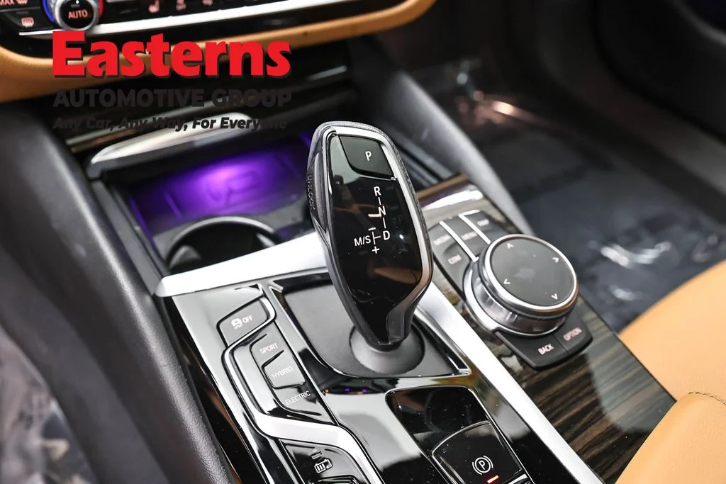 Used 2023 White BMW 530e iPerformance image 13
