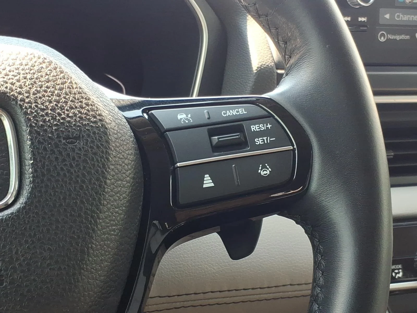 Used 2025  Honda Touring+ image 29