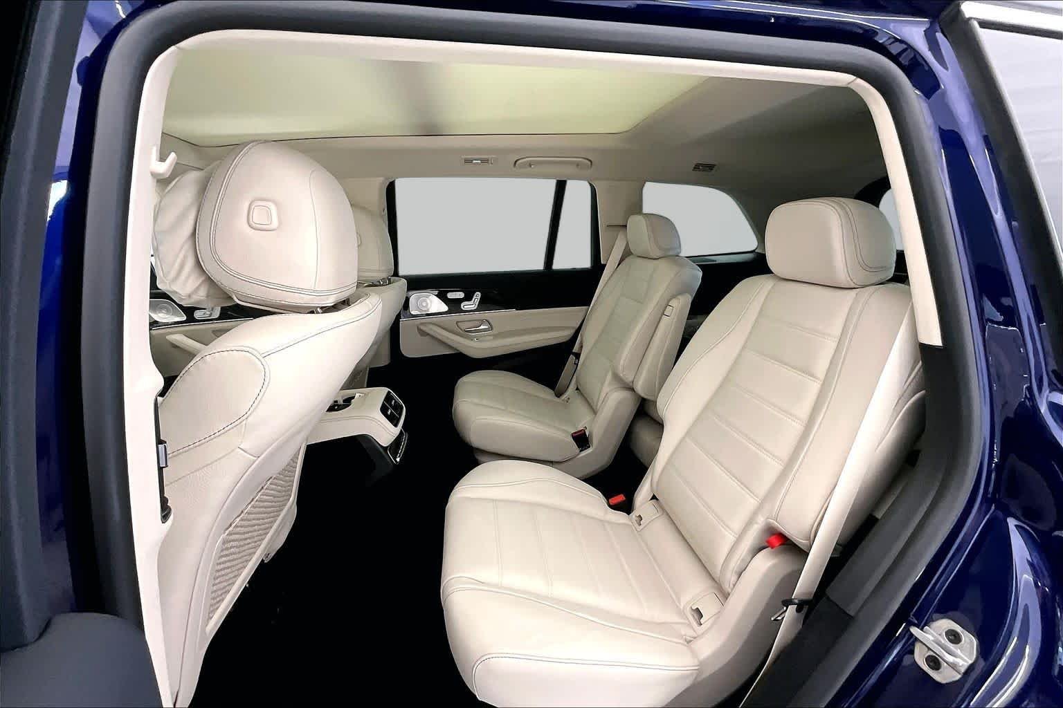 New 2026 MANUFAKTUR Mystic Blue Metallic Mercedes-Benz GLS 450 image 13