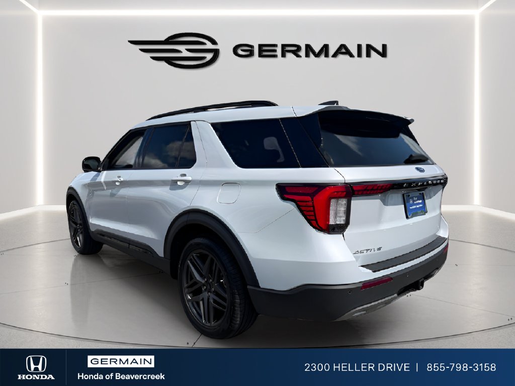 Used 2026 Space White Metallic Ford Active image 5