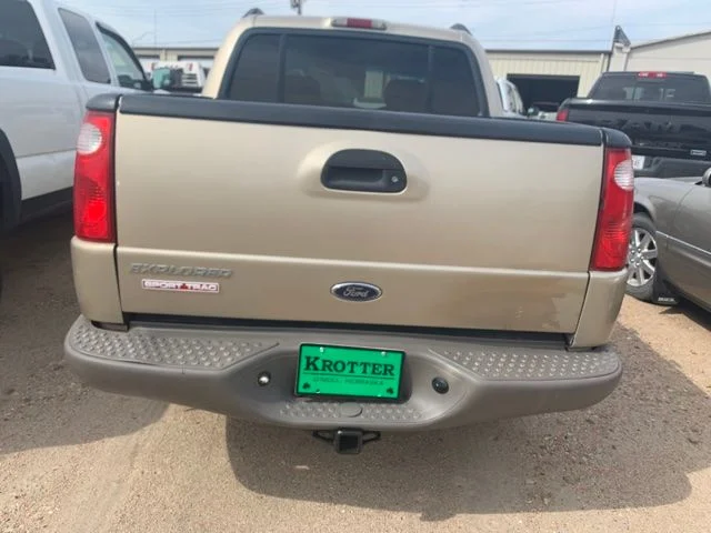 Used 2001 Beige Ford Base image 4