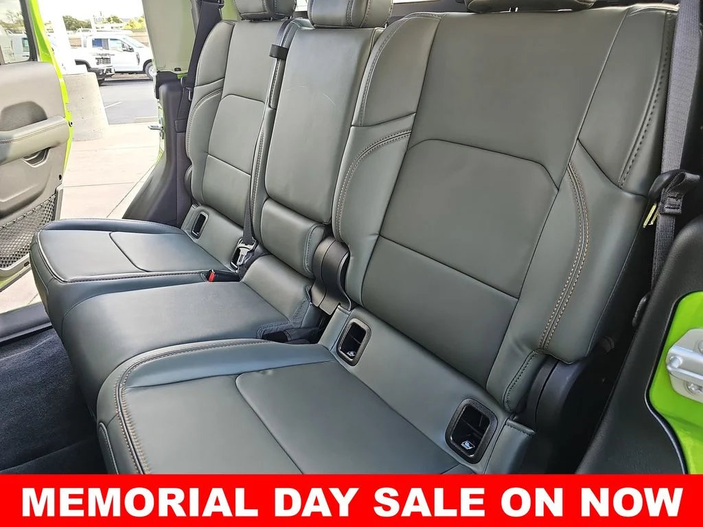2025 Jeep Gladiator Mojave - Photo 13