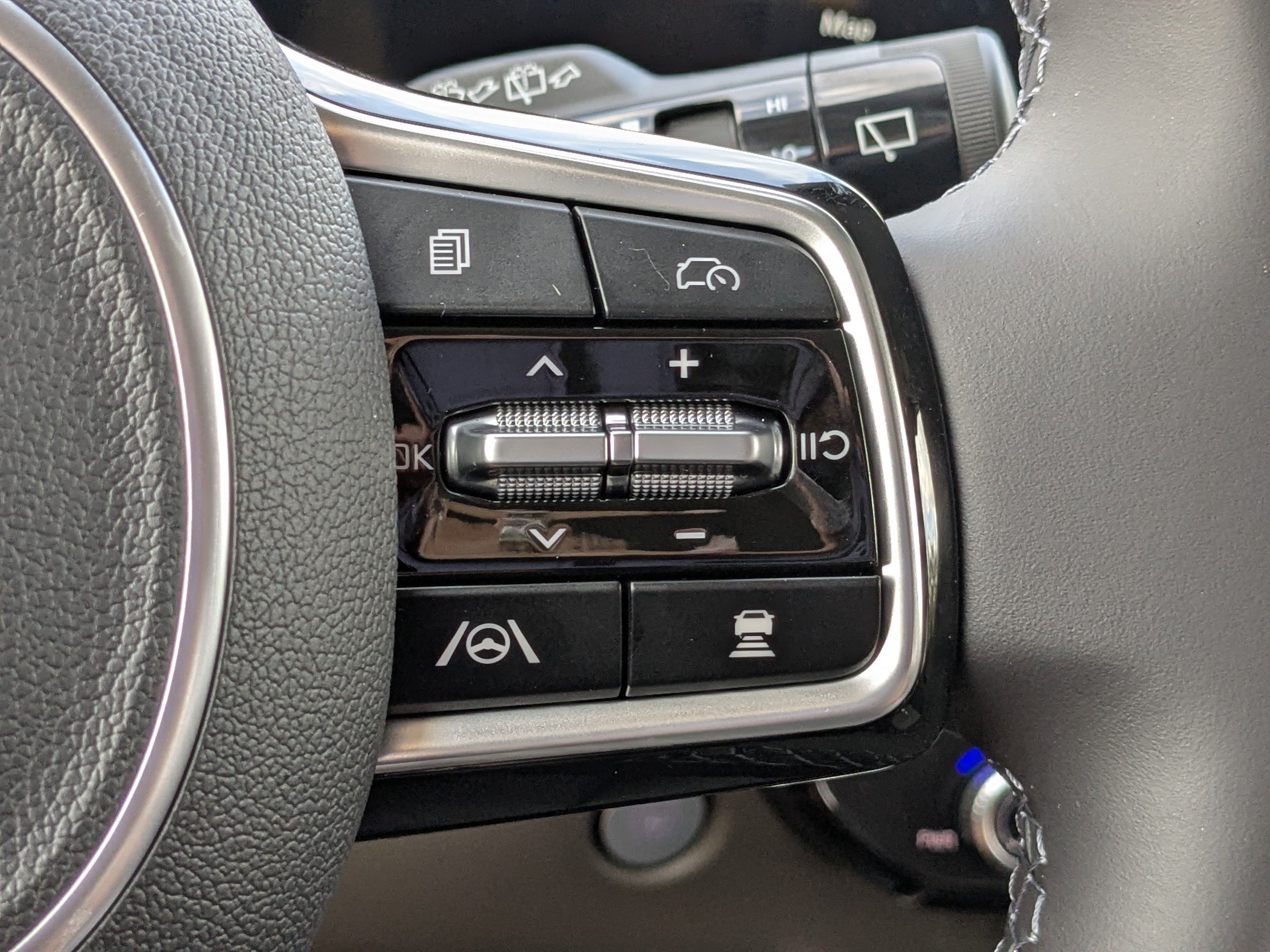 New 2026 Aurora Black Pearl Kia EX image 34