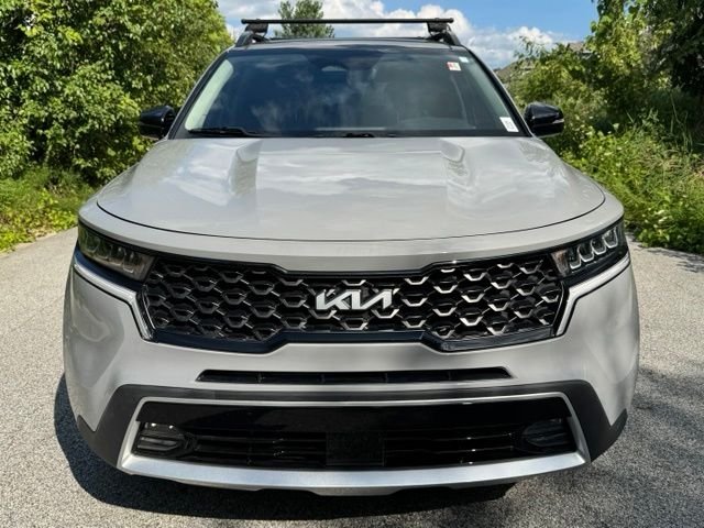Used 2022 Gray Kia X-Line EX image 3