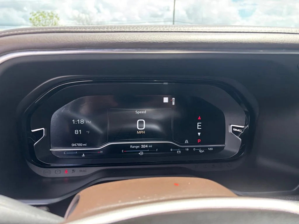 Used 2022 Green GMC Denali image 15