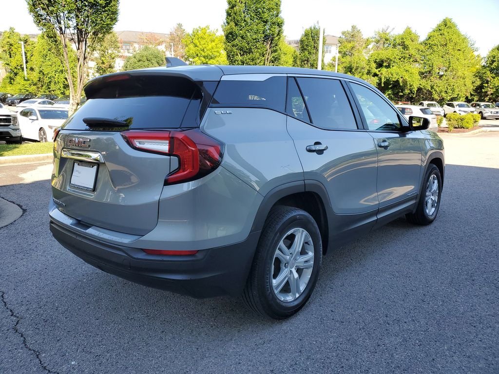 Used 2024 Silver GMC SLE image 4