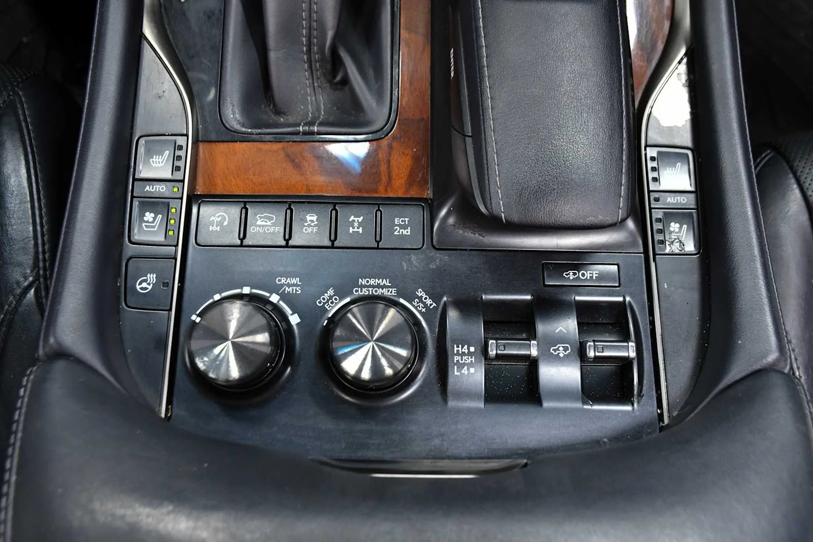 Used 2020 Nebula Gray Pearl Lexus  image 24