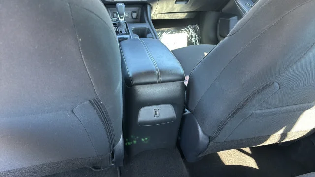 Used 2025  Nissan SV image 20