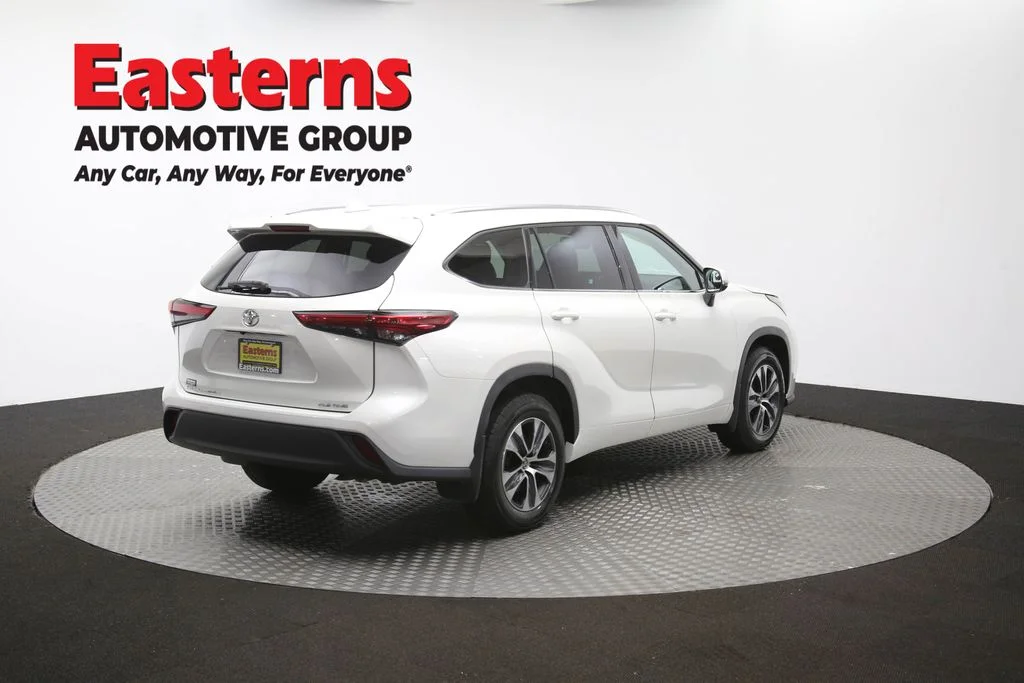 Used 2021 White Toyota XLE image 42
