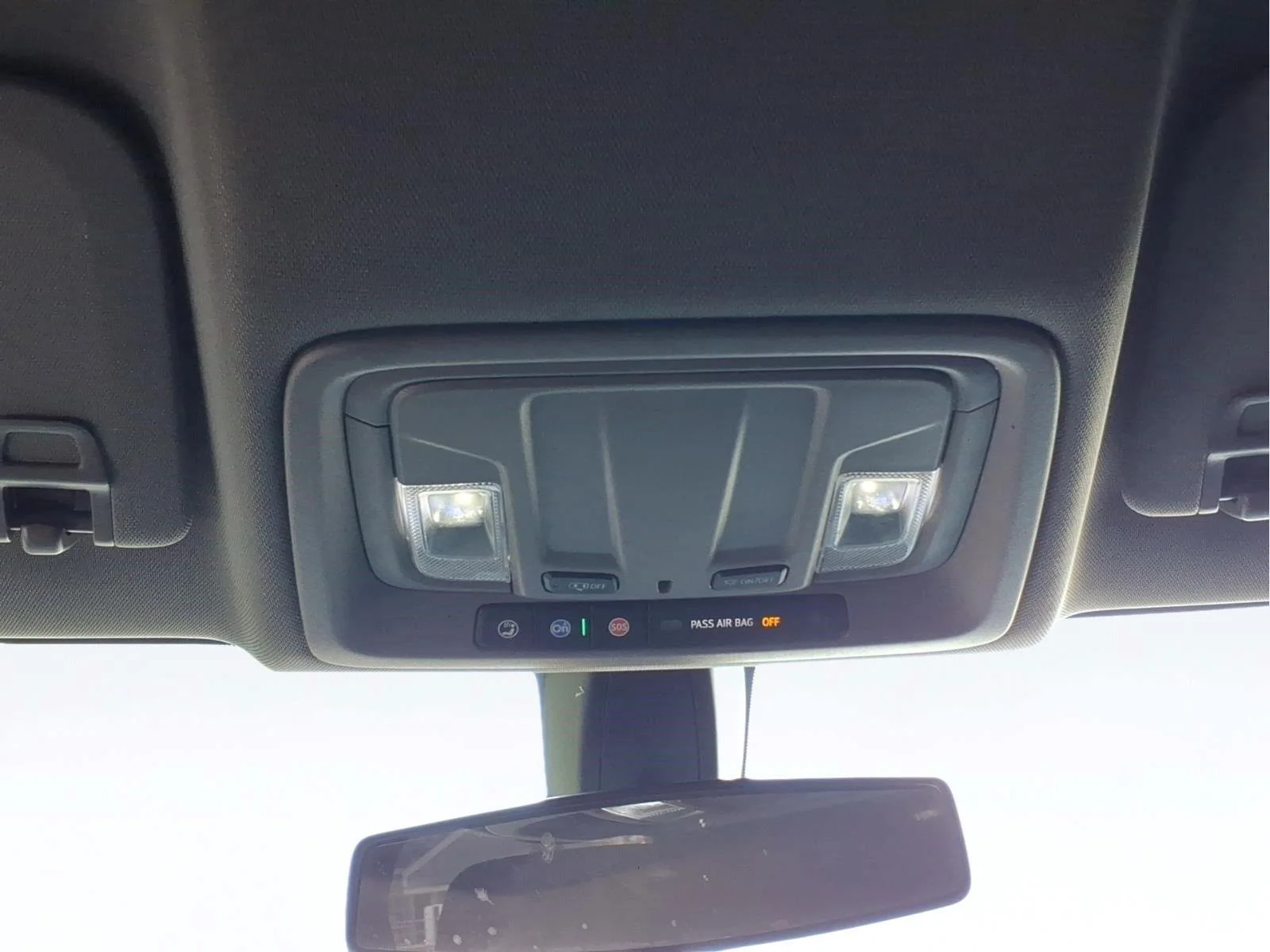 Used 2022 SUMMIT WHITE Chevrolet RST image 14