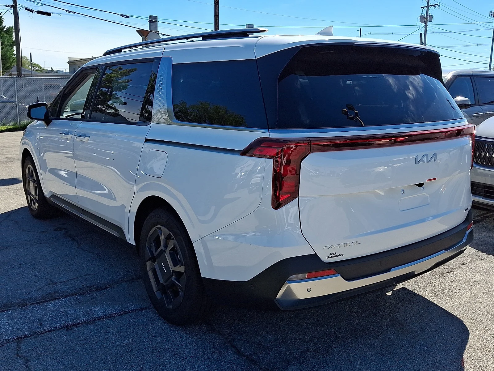 New 2027 White Kia SX image 5