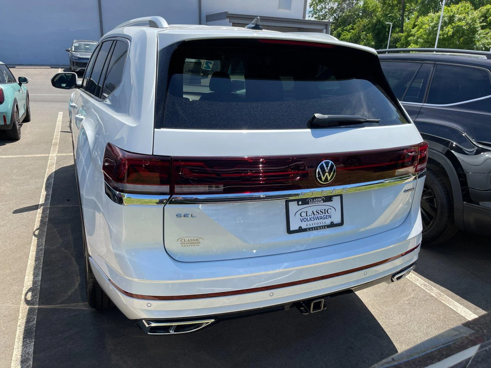 New 2026 Opal White Pearl Volkswagen 2.0T SEL Premium R-Line image 4
