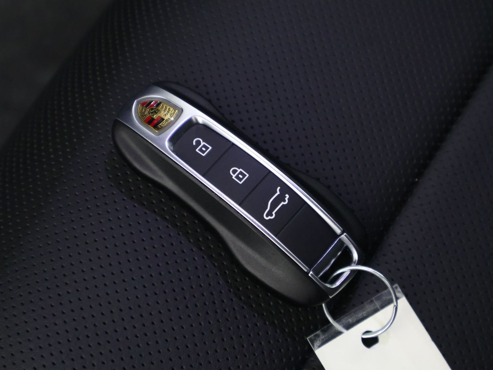 2026 Porsche Cayenne E-Hybrid - Photo 24