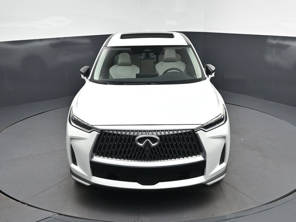 Certified Used 2026 White INFINITI PURE image 38