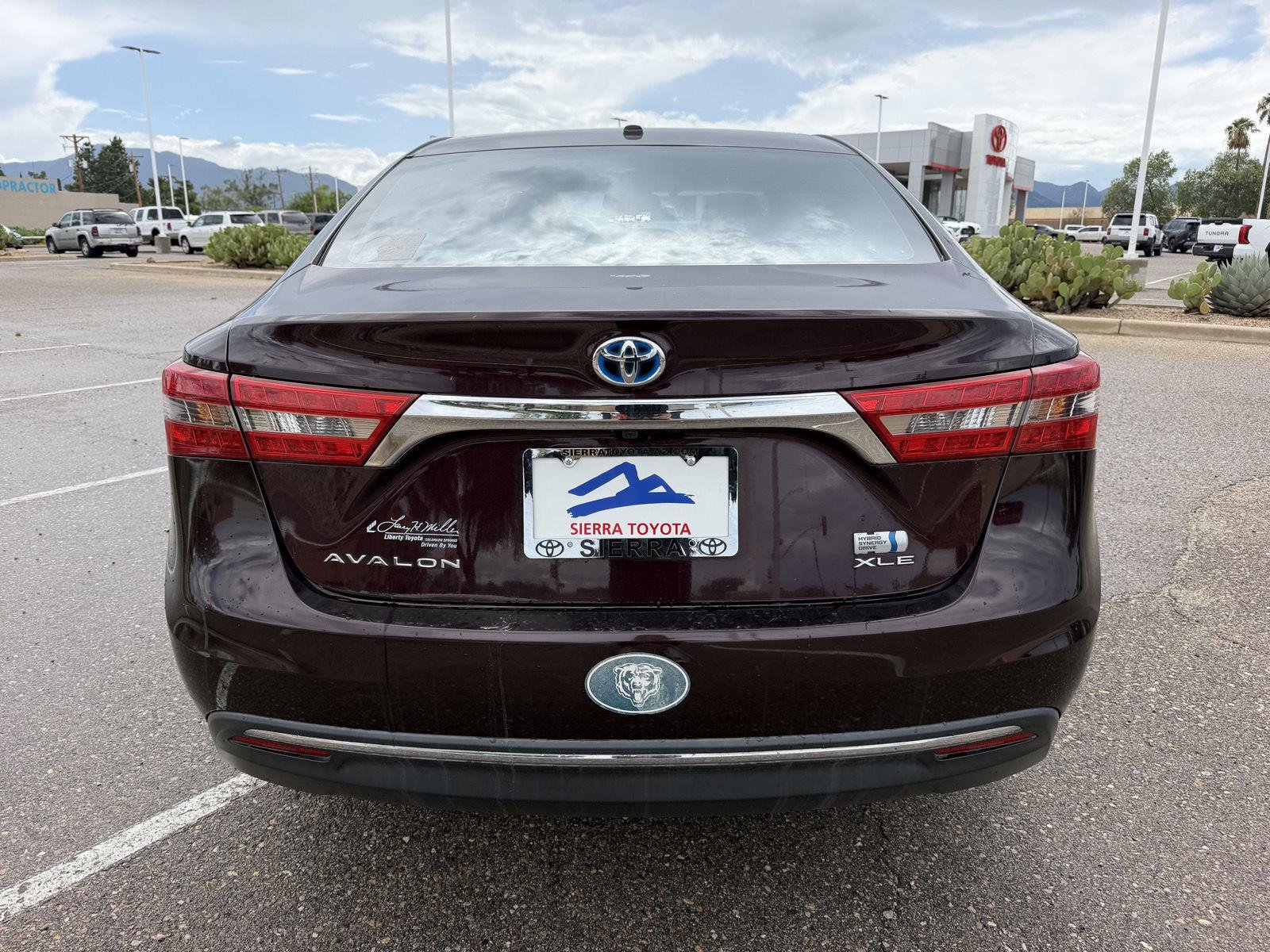 Used 2018 Sizzling Crimson Mica Toyota Hybrid XLE Premium image 4